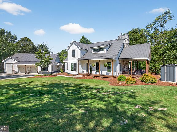 2nd image of 299 Scott Ln