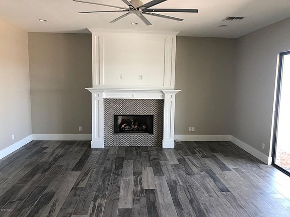 3rd image of 2821 E Grand Canyon Ct