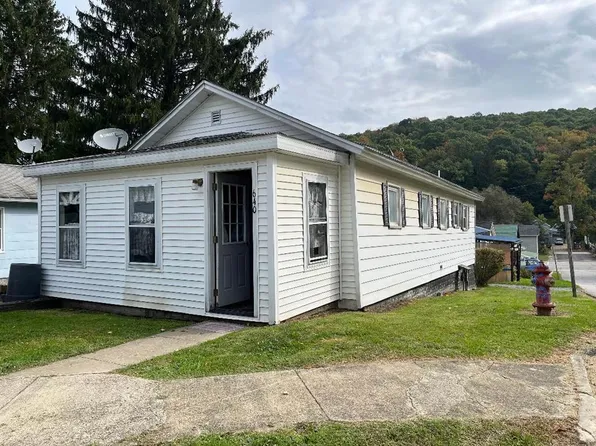 640 S Franklin St, Titusville, PA 16354