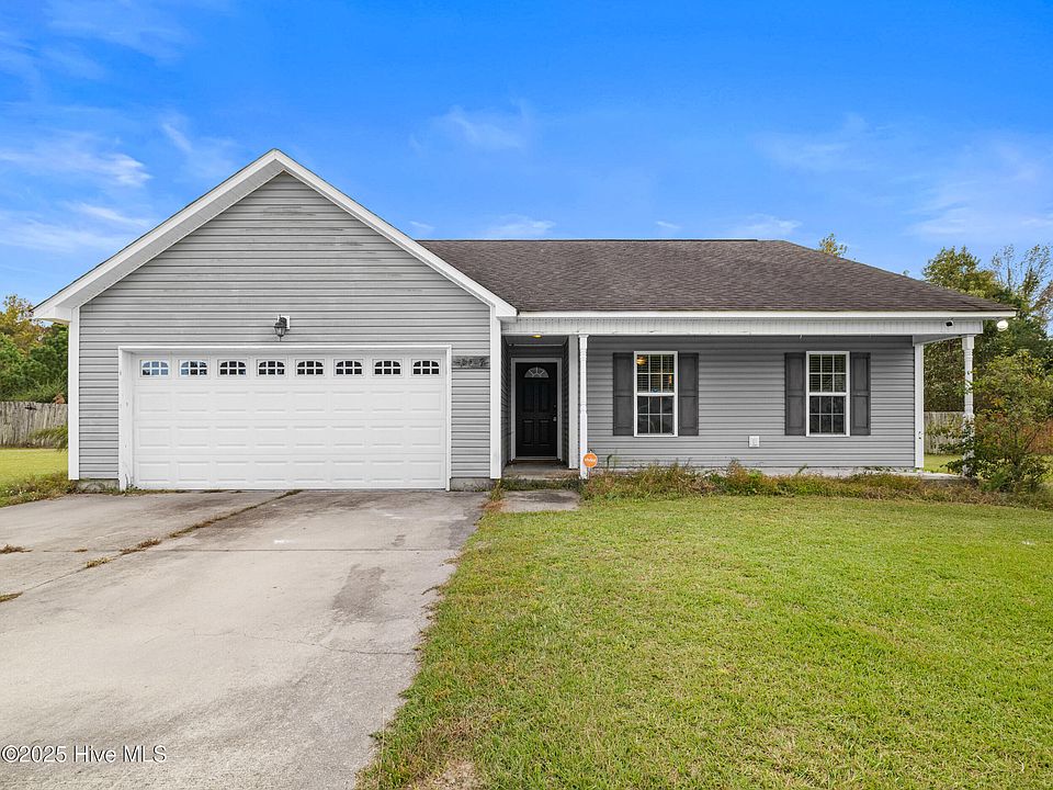 1st image of 107 Farmgate Drive