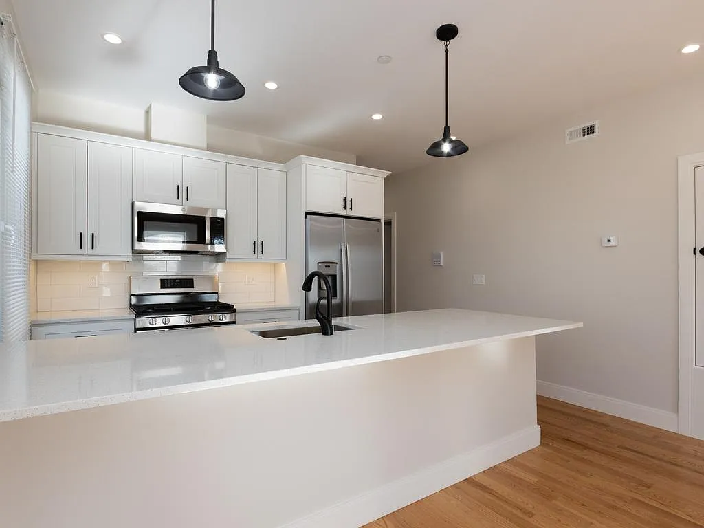 9 Tovar St — Photo 4