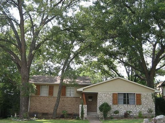2nd image of 9719 Queenswood Ln