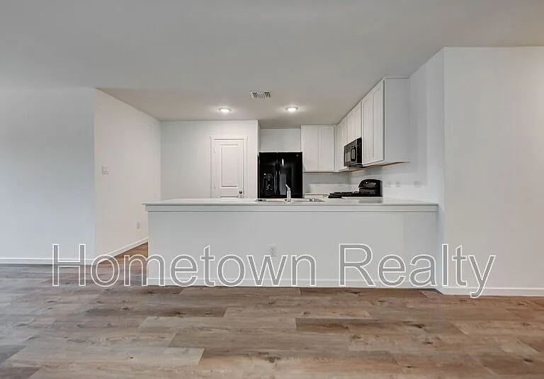 9612 NW 123rd St — Photo 10