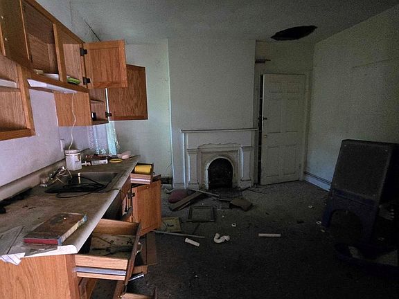5th image of 127 14th St