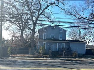 90 Jerusalem Ave, Massapequa, NY 11758