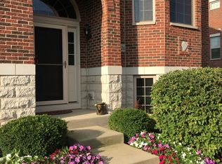 27W726 Hodges Way, Winfield, IL 60190