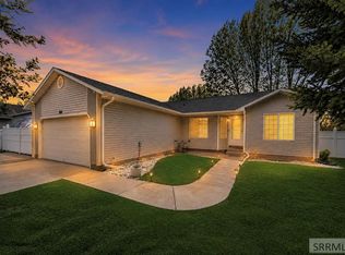 1862 S Eagle Pointe Dr, Ammon, ID 83406