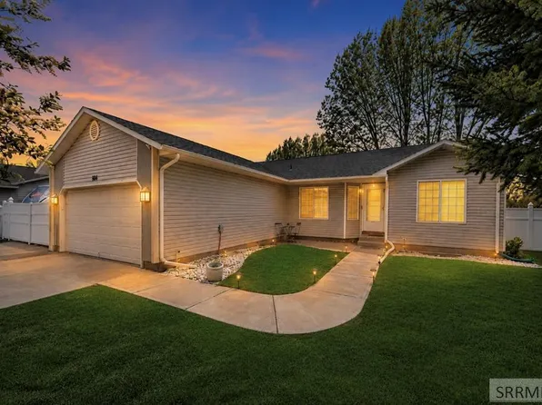 1862 S Eagle Pointe Dr, Ammon, ID 83406