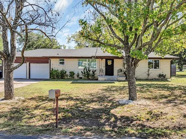 715 N Pne, Stratford, OK 74872