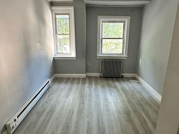 4th image of 245 N 4th St APT 3