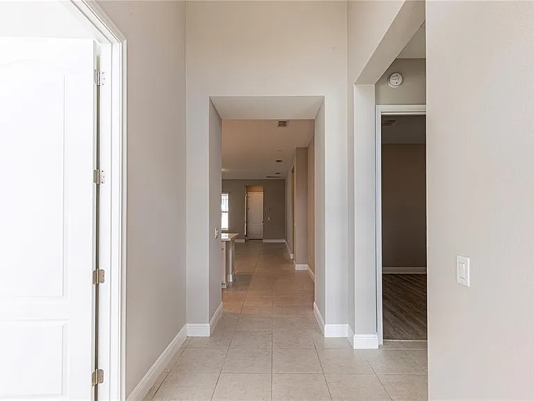 9233 Smithies St — Photo 2
