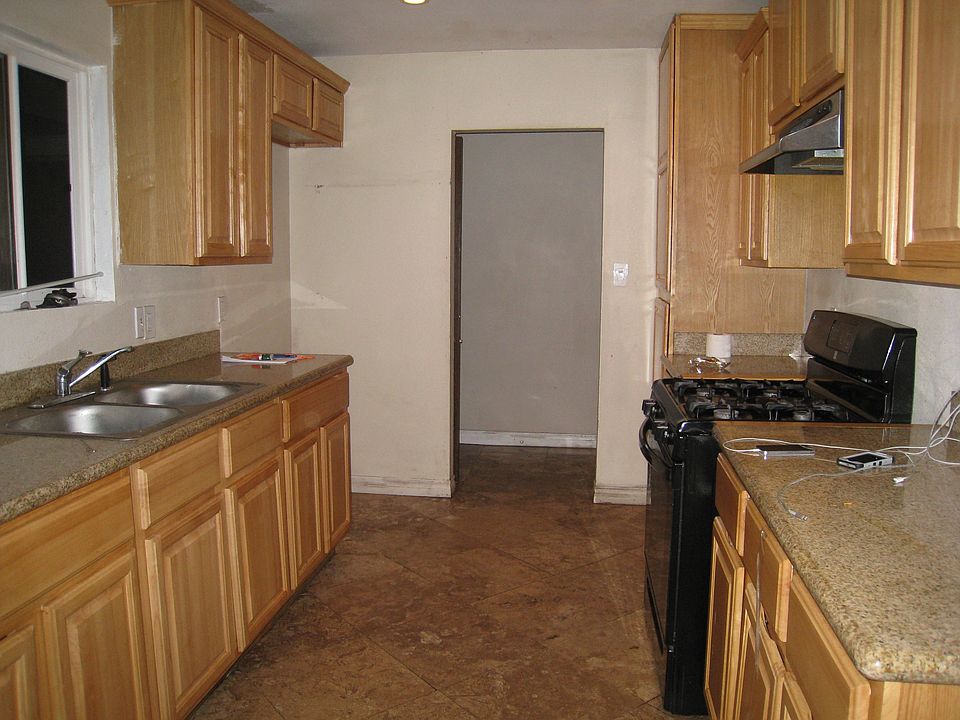 2nd image of 2350 Sierra Leone Ave