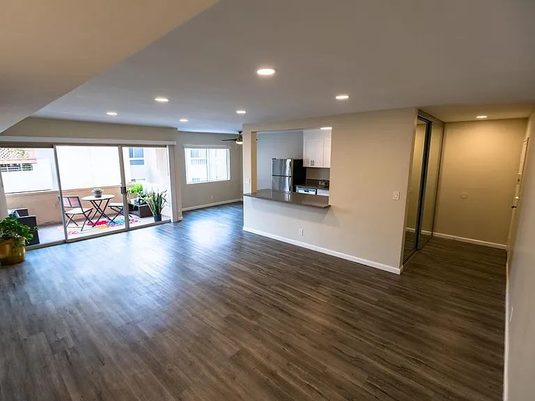 7244 Hillside Ave — Photo 7