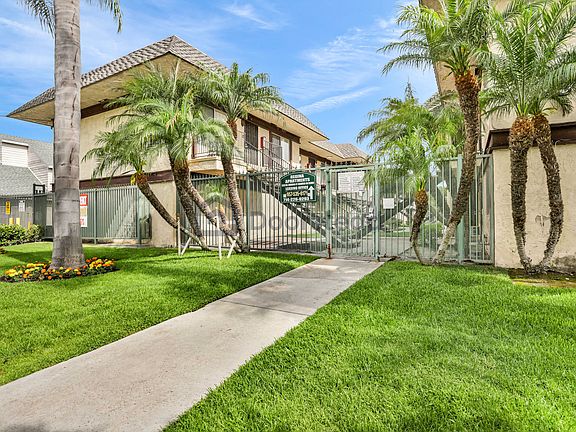 4th image of 3523 W Savanna St #13