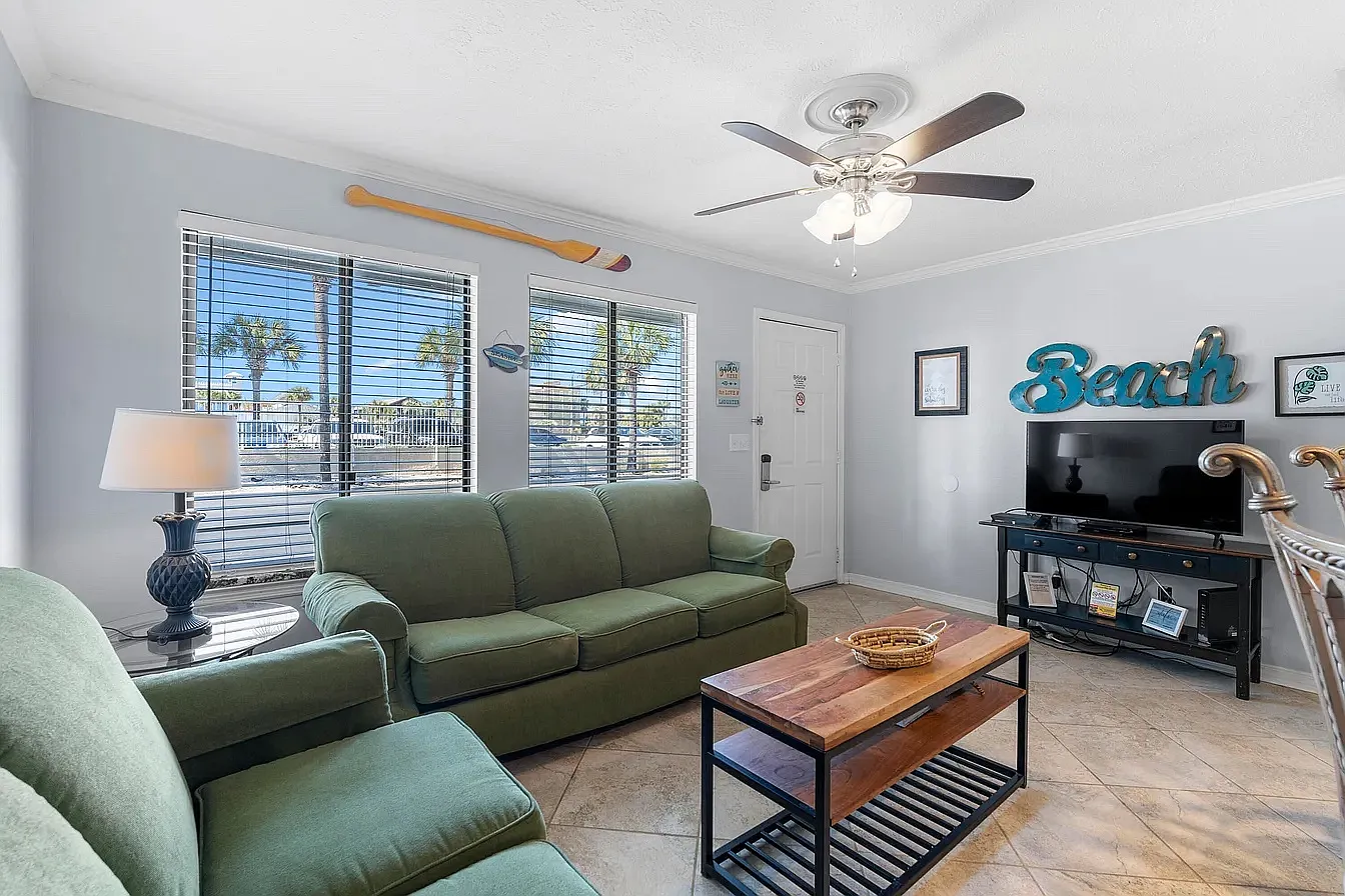 6829 Thomas Dr — Photo 2