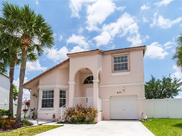 657 NW 151st Ave, Pembroke Pines, FL 33028