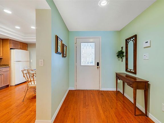 3rd image of 1055 KENSINGTON PARK DRIVE #812