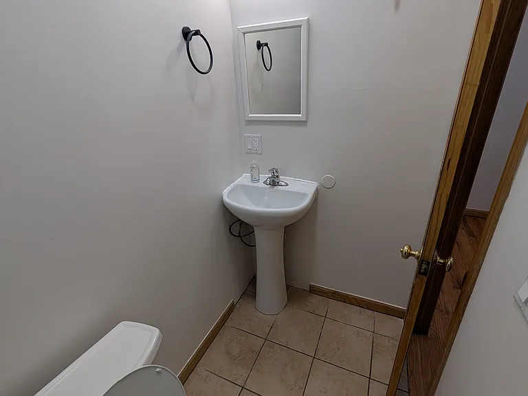 3212 W Warren Blvd #2 — Photo 9