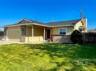 112 E Eastbrook Ct, Meridian, ID 83646