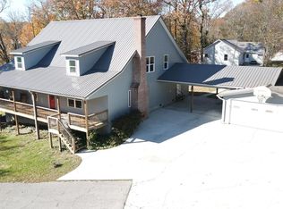 826 Terrace St, Rossville, GA 30741