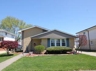10909 S Kolmar Ave, Oak Lawn, IL 60453