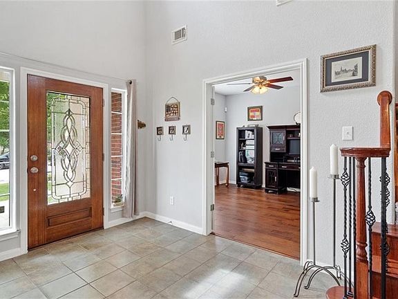 5th image of 1510 Orchard Falls Dr
