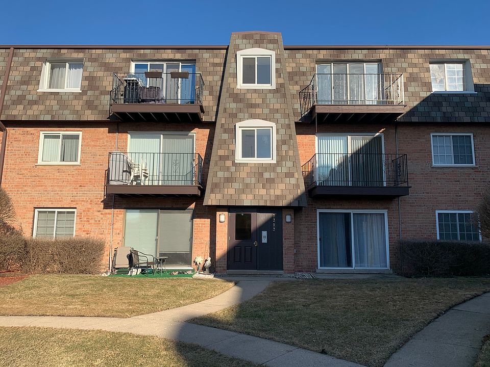 1st image of 9393 Bay Colony Dr APT 2S