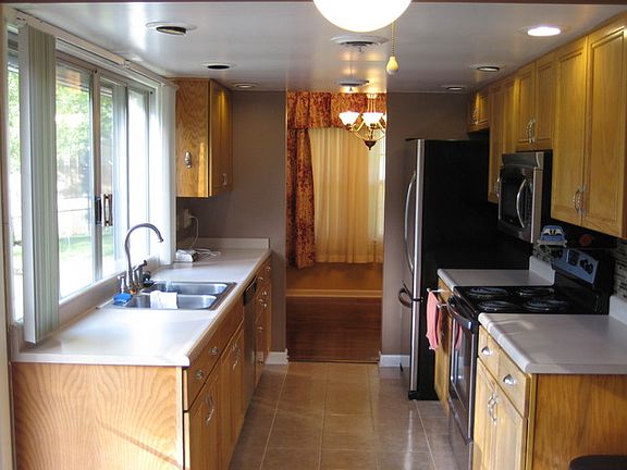 2nd image of 31 Woodcliff Dr