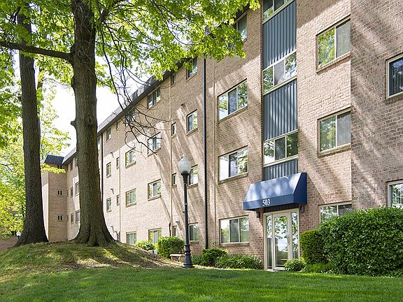 Somerset at Towson Exterior