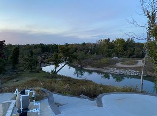 414 Lakeview Ln, Carl Junction, MO 64834