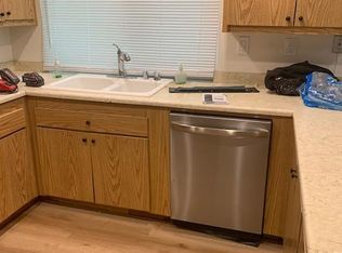 2136 Abraham St, Simi Valley, CA 93065