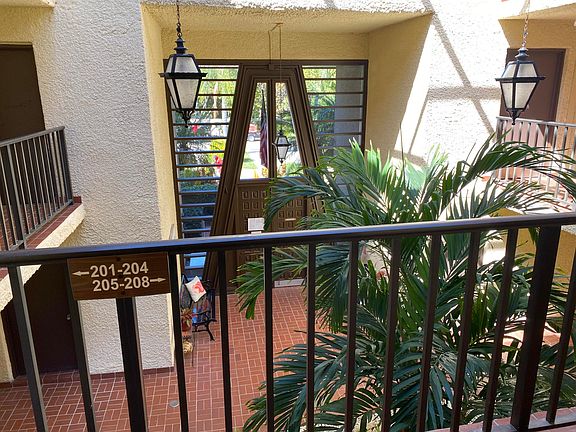 3rd image of 1800 SE Saint Lucie Boulevard #5-203