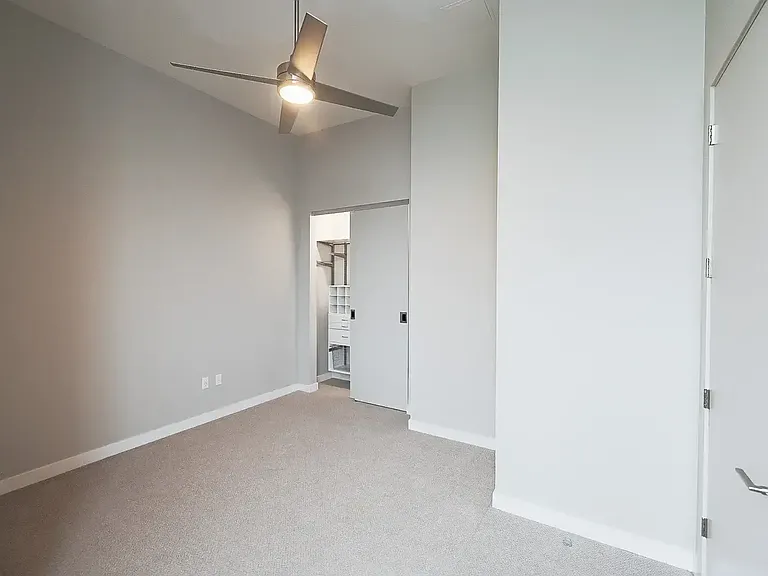 Commerce Tower — Photo 26
