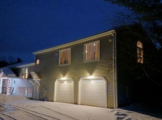 17 Mountain View Dr, Enfield, NH 03748