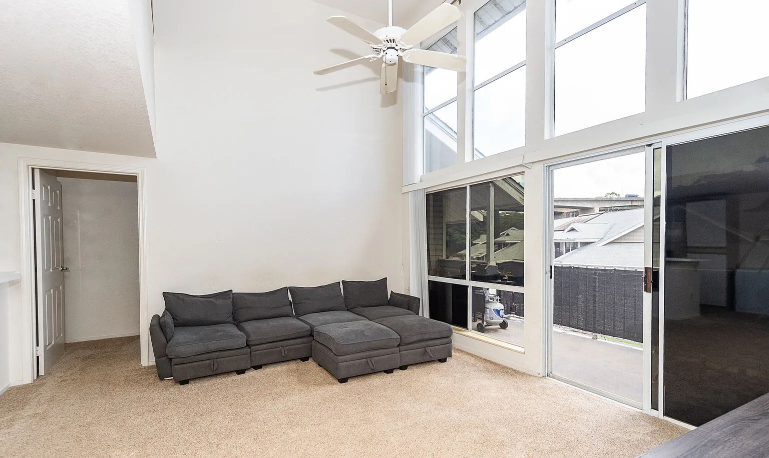 3 bed, 1289 sqft, $3,900 — Photo 4