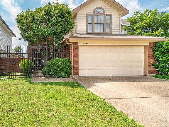 2nd image of 6749 Driffield Cir W