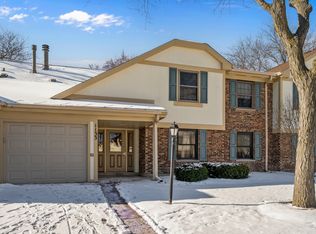 1133 Hawthorne Ct APT A2, Wheeling, IL 60090