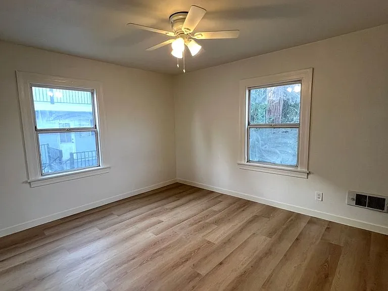 1307 W Martin Luther King Jr Blvd — Photo 6