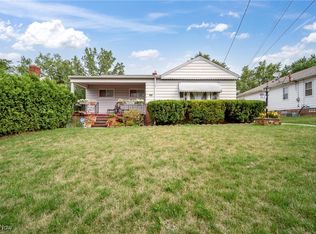 9621 David Rd, Garfield Heights, OH 44125