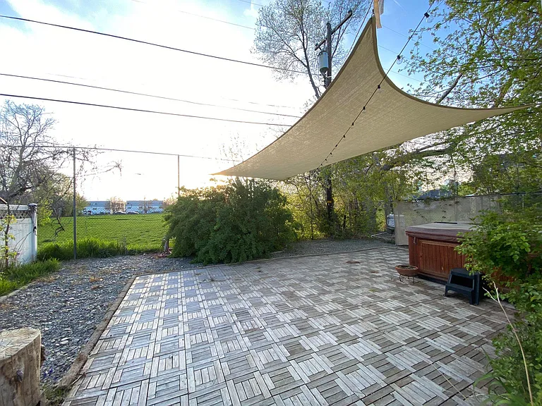 734 S Gudgell Ct — Photo 24