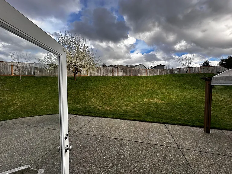 1519 Hemlock Ct — Photo 15