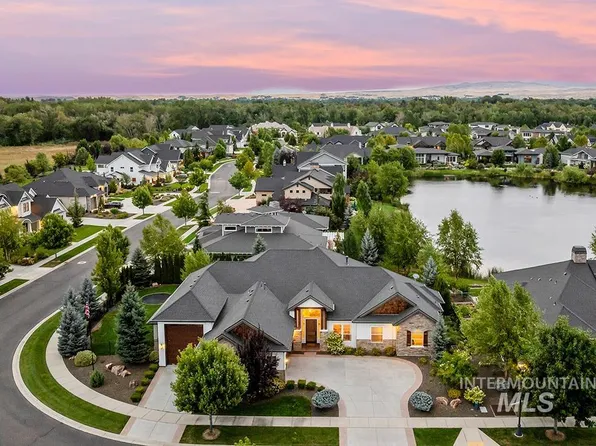1552 W Windbreaker Ln, Eagle, ID 83616