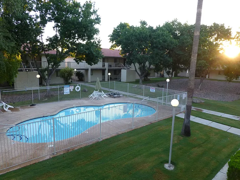 Via Linda Apartments — Photo 10