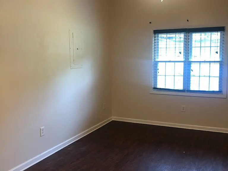 118 Clifford Ct — Photo 14