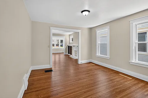 149 University Blvd #LOWER — Photo 9