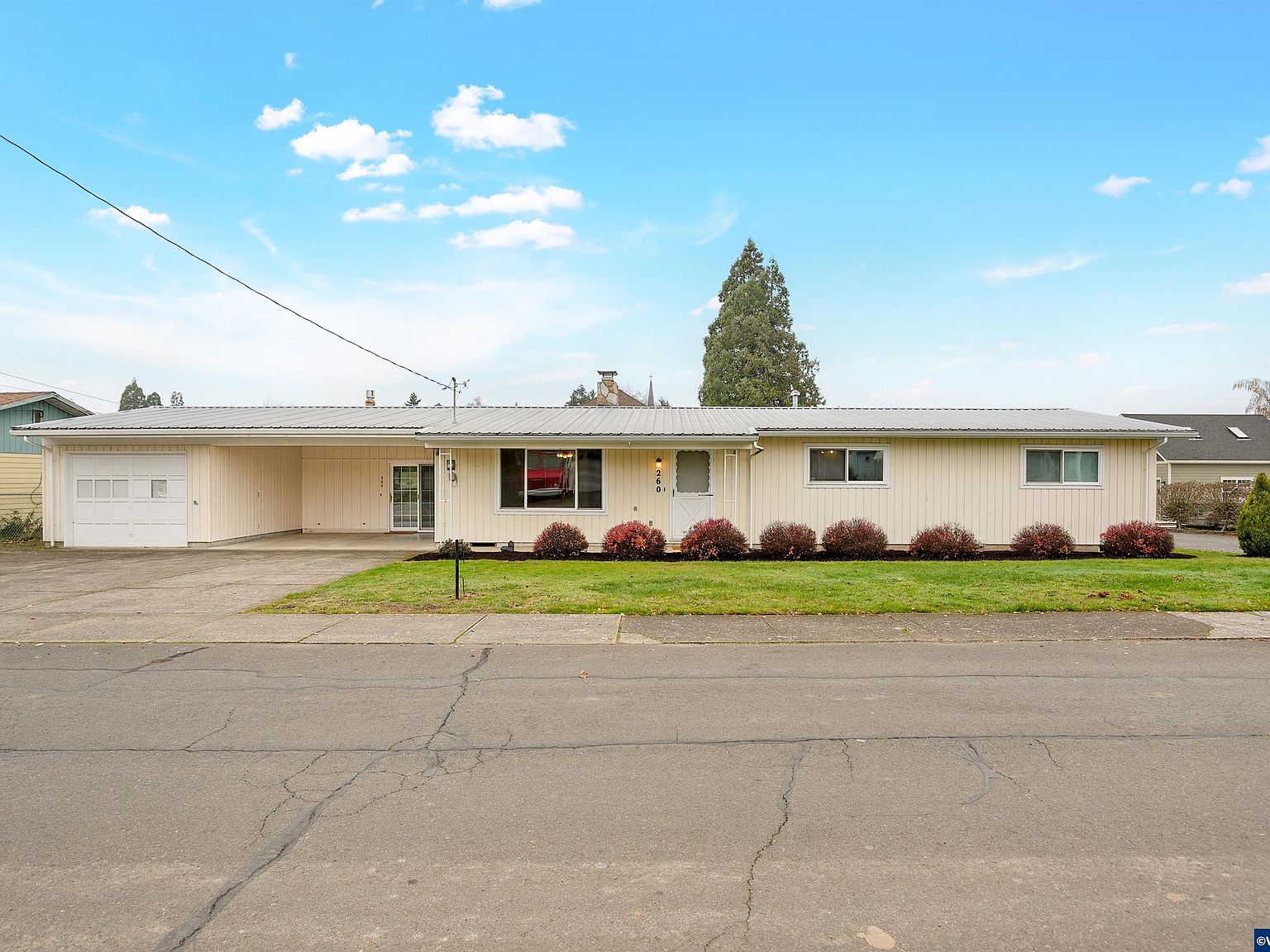 6637 Oak St, Kansas City, MO 64113 | Redfin, image size:1536x1152