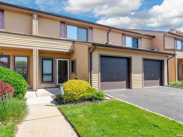 100 Daly Boulevard #2206, Oceanside, NY 11572