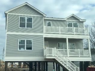 309 W 11th St, Ship Bottom, NJ 08008