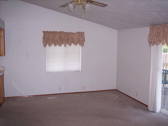 3rd image of 4316 E Wagonwheel Cir