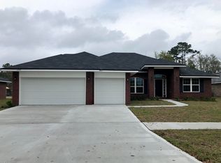 1997 Smith Pointe Dr, Jacksonville, FL 32218